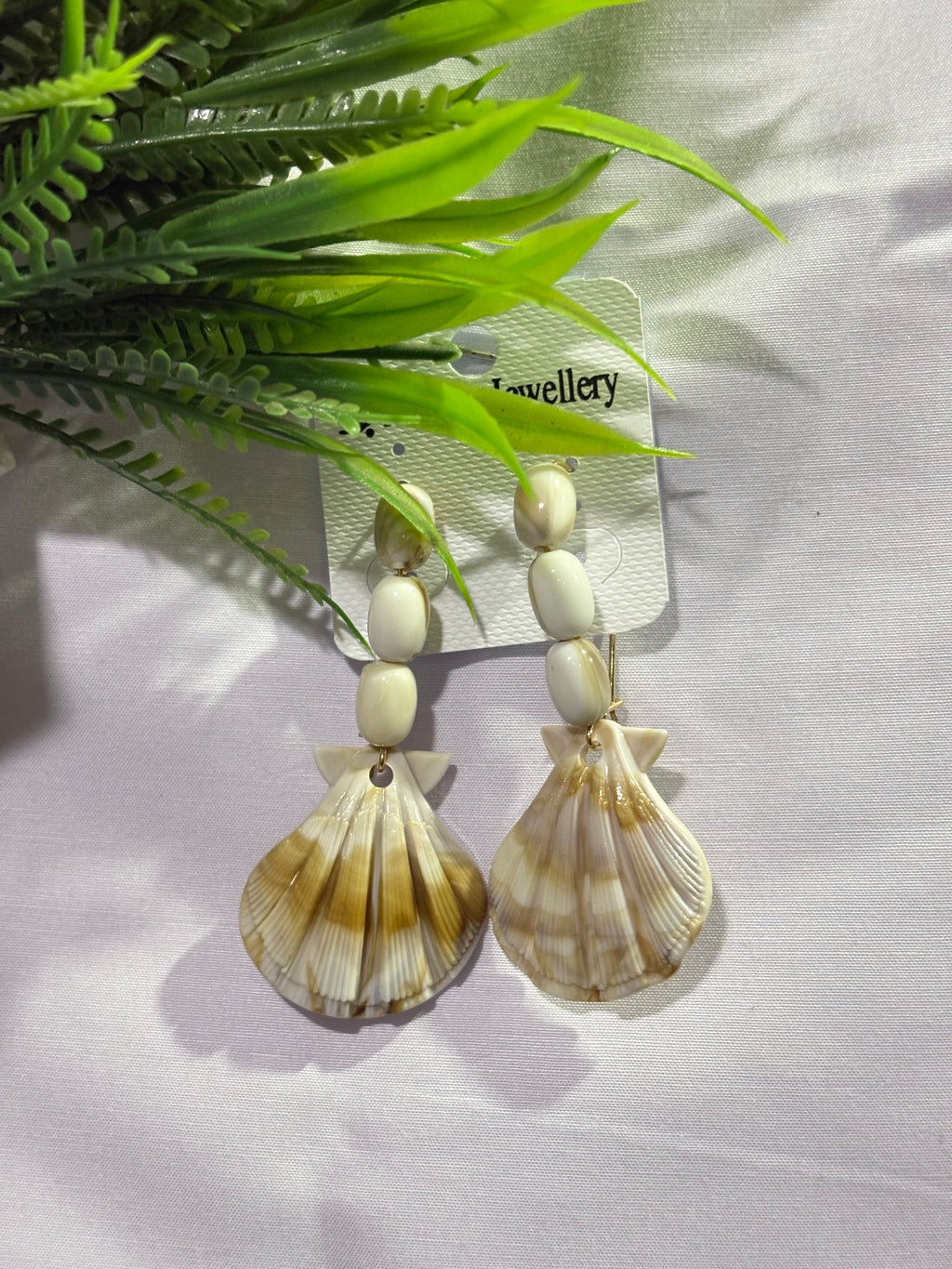 Beautiful see shall earrings